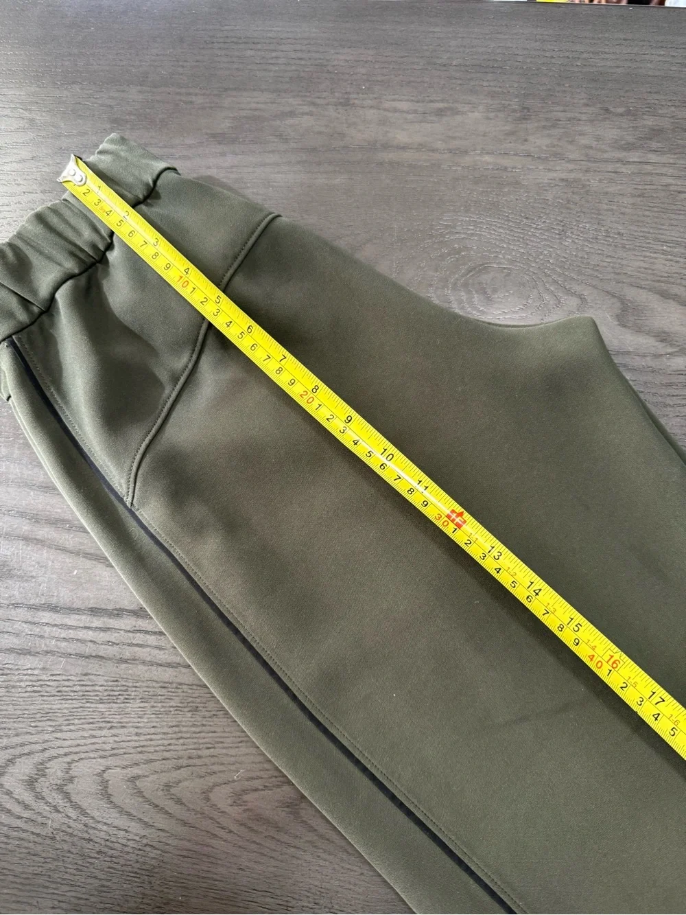 Lululemon On The Right Track Pant Olive Green Sizes‎ 2